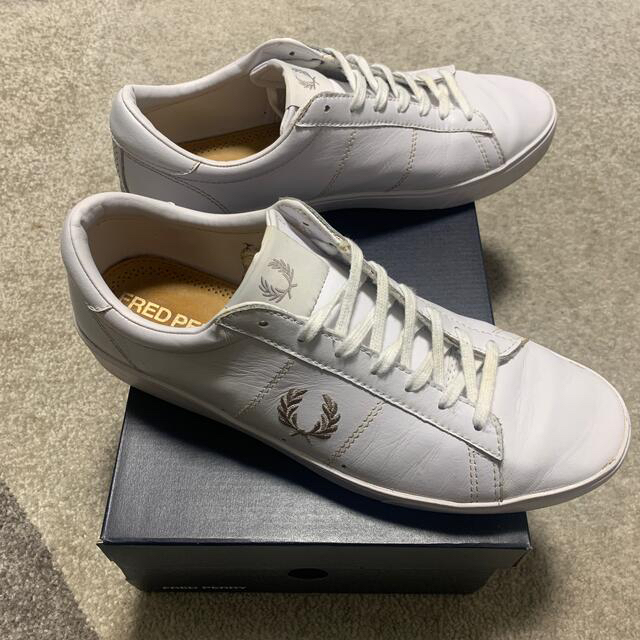 FRED PERRY(フレッドペリー)のフレッドペリー　スニーカー　27cm メンズの靴/シューズ(スニーカー)の商品写真