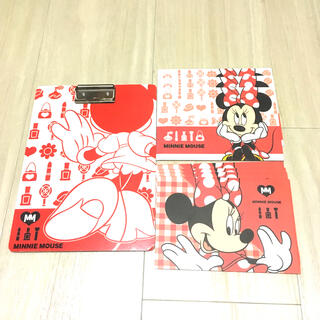 ディズニー(Disney)の最終価格★ミニーちゃんのミニバインダーと封筒(ファイル/バインダー)