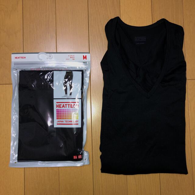 UNIQLO(ユニクロ)のヒートテックタイツ・VネックT（メンズ、Mサイズ、黒） メンズのトップス(Tシャツ/カットソー(七分/長袖))の商品写真