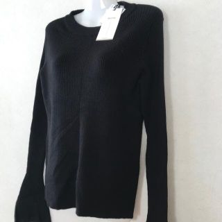 ベルシュカ(Bershka)の【新品】Bershka ベルシュカ エンジェルスリーブ ニット セーター　M(ニット/セーター)