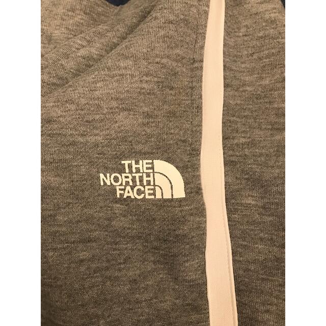 THE NORTH FACE(ザノースフェイス)のTHE NORTH FACE キッズ スウェット パンツ 120cm 新品未着用 キッズ/ベビー/マタニティのキッズ服男の子用(90cm~)(パンツ/スパッツ)の商品写真