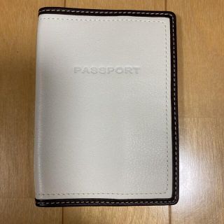 コーチ(COACH)のCOACHパスポートケース(旅行用品)