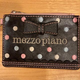 メゾピアノ(mezzo piano)のお値下げ！メゾピアノ　定期入れ(定期入れ)