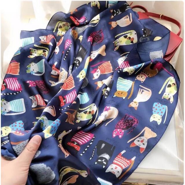 可愛い❤︎大判スカーフ猫沢山北欧風ネイビーストールにゃんこ レディースのファッション小物(バンダナ/スカーフ)の商品写真