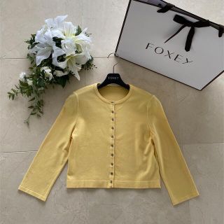 フォクシー(FOXEY)の【美品】FOXEY♢﻿ビタミンカーディガン♢﻿(カーディガン)