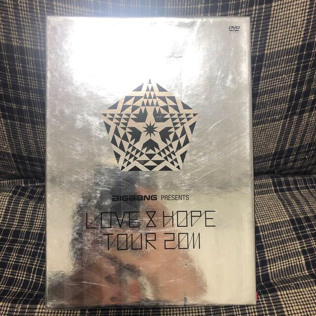BIGBANG(ビッグバン)のBIGBANG PRESENTS “LOVE ＆　HOPE TOUR 2011” エンタメ/ホビーのDVD/ブルーレイ(ミュージック)の商品写真