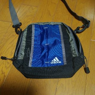 アディダス(adidas)のアディダス・ミニショルダーバッグ(ショルダーバッグ)