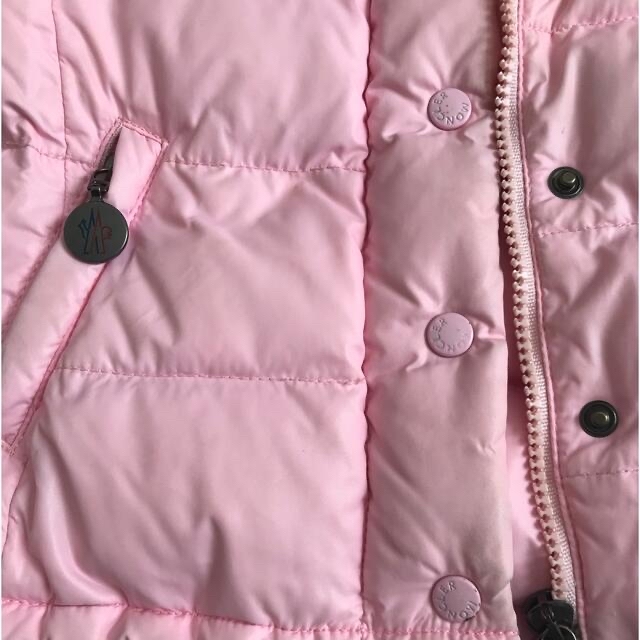 MONCLER(モンクレール)のモンクレール  86cm キッズ　ピンク　ダウンジャケット キッズ/ベビー/マタニティのキッズ服女の子用(90cm~)(ジャケット/上着)の商品写真