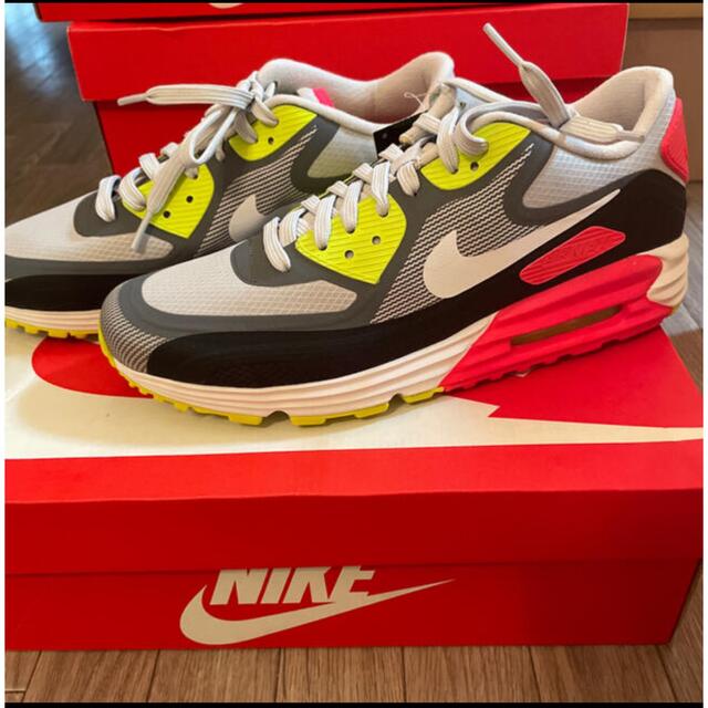 NIKE AIR MAX LUNA90