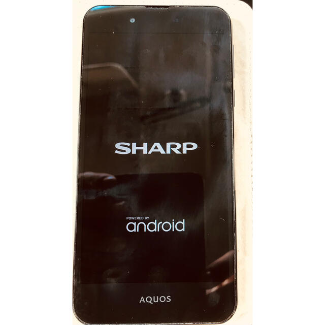 SHARP(シャープ)のAQUOS   SHL02   au        お値段交渉歓迎(^-^) スマホ/家電/カメラのスマートフォン/携帯電話(スマートフォン本体)の商品写真