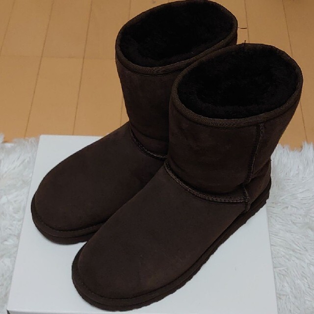 ほつれ UGG ムートンブーツ(25㎝)の通販 by hiromi's shop|アグなら