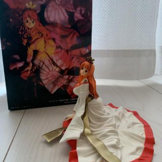 集英社 ワンピース ナミ フィギュア 着物姿の通販 ラクマ