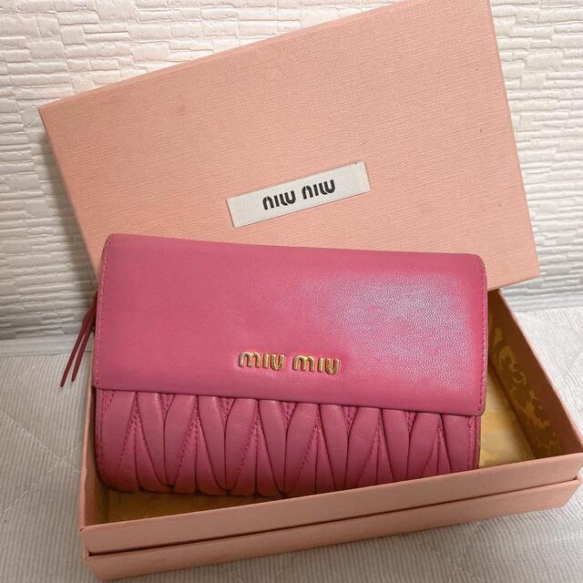 MIUMIU 財布