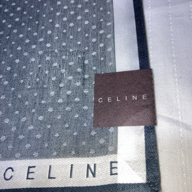 celine(セリーヌ)の新品紳士　セリーヌハンカチ　大判　 メンズのファッション小物(ハンカチ/ポケットチーフ)の商品写真