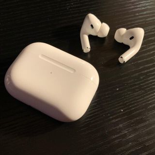 アップル(Apple)のAirPods Pro 本体一式＋おまけ(ヘッドフォン/イヤフォン)