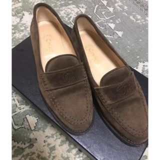 シャネル スエード ローファー/革靴(レディース)の通販 43点 | CHANEL