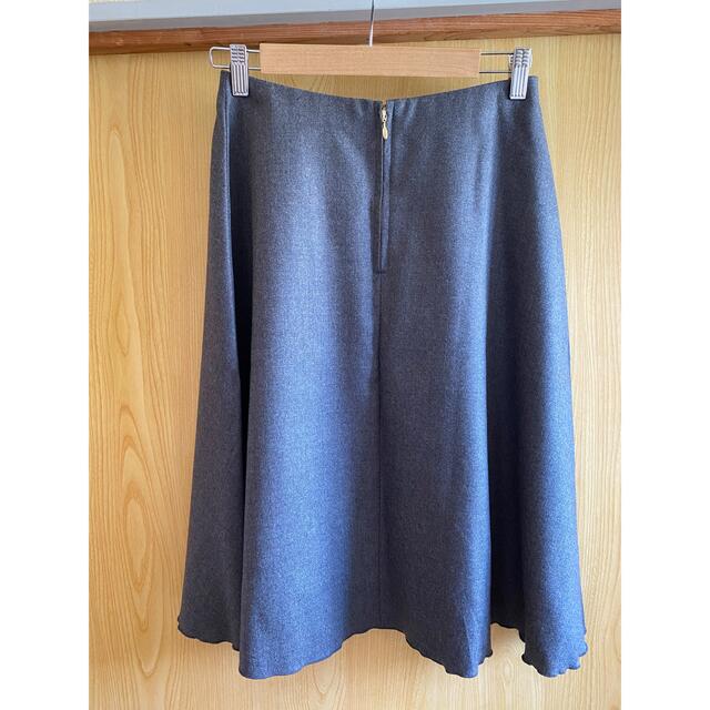 ROPE’(ロペ)のロペ　膝丈スカート　日本製　ウール　グレー　冬物　フレアスカート レディースのスカート(ひざ丈スカート)の商品写真