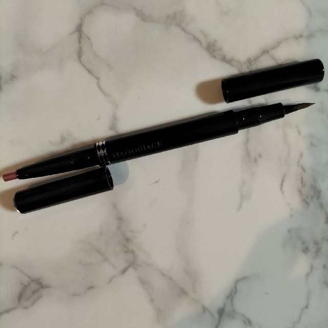 MAQuillAGE(マキアージュ)の新品*マキアージュ*スムース&ステイリップライナー*ホルダー+カートリッジセット コスメ/美容のベースメイク/化粧品(リップライナー)の商品写真