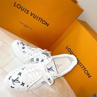 ルイヴィトン(LOUIS VUITTON)のルイヴィトン　スニーカー　レアモデル　完売モデル　入手困難(スニーカー)