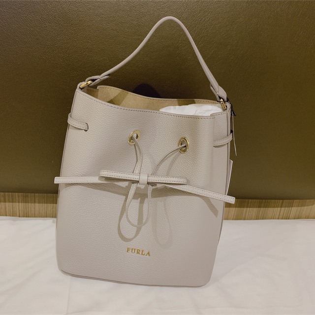 【新品未使用】FURLA ハンドバッグ2つ