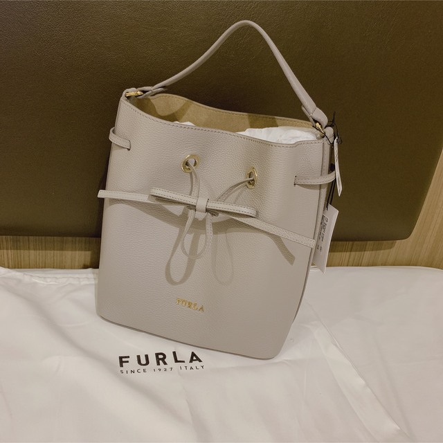 【新品未使用】FURLA ハンドバッグ2つ