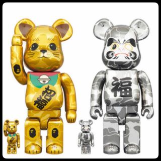 メディコムトイ(MEDICOM TOY)のBE@RBRICK BAPE® 招き猫 金メッキ&達磨 銀メッキ100%400%(フィギュア)