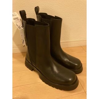 ザラ(ZARA)の新品⭐︎ZARA 革ブーツ(ブーツ)