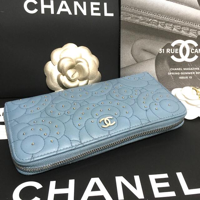 CHANEL(シャネル)の専用♡美品 ★シャネル 限定 レア カメリア スタッズ ビジュー 長財布 正規品 レディースのファッション小物(財布)の商品写真