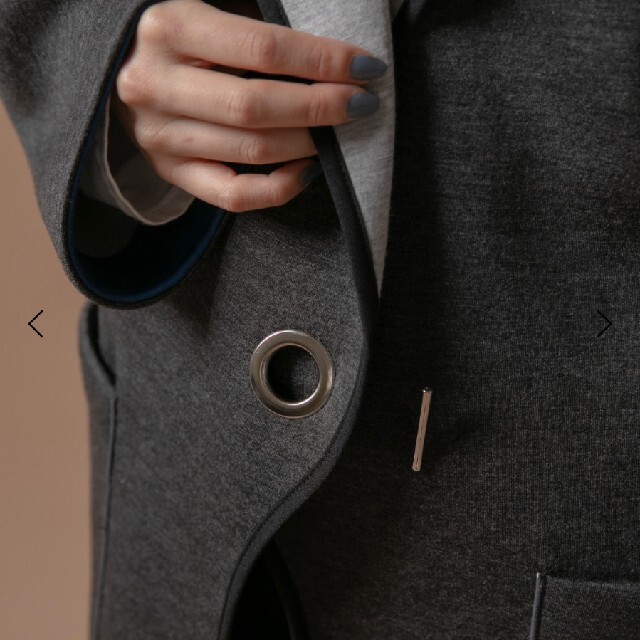ボンディングビッグカラー配色コート　エイミーロウ　eimee　law　38サイズ レディースのジャケット/アウター(その他)の商品写真