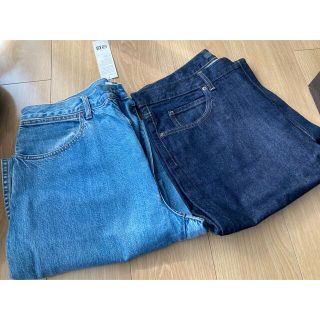 ユニクロ(UNIQLO)のワイドフィットカーブジーンズ　32 Blue63   新品！(デニム/ジーンズ)