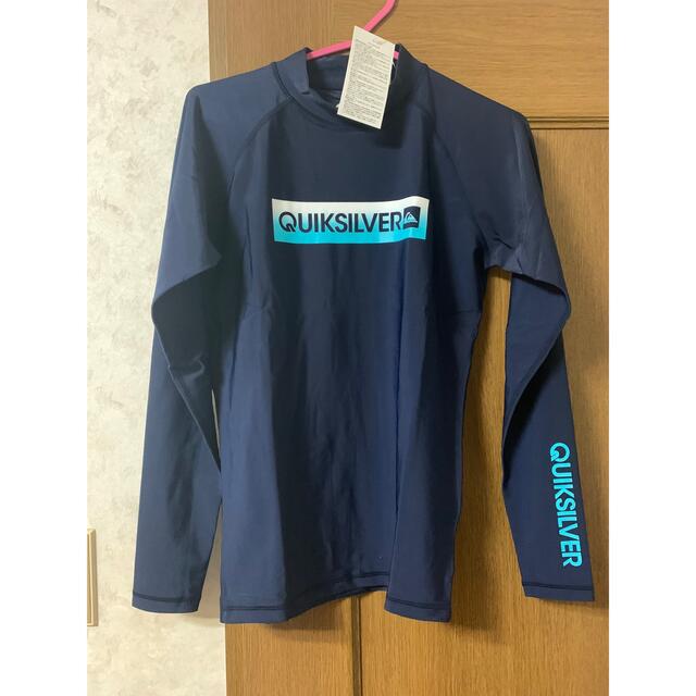 QUIKSILVER(クイックシルバー)の『新品』クイックシルバー　ラッシュガード メンズの水着/浴衣(水着)の商品写真