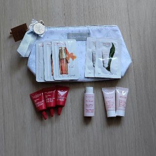 クラランス(CLARINS)のCLARINS ホリデーポーチ&サンプル(サンプル/トライアルキット)