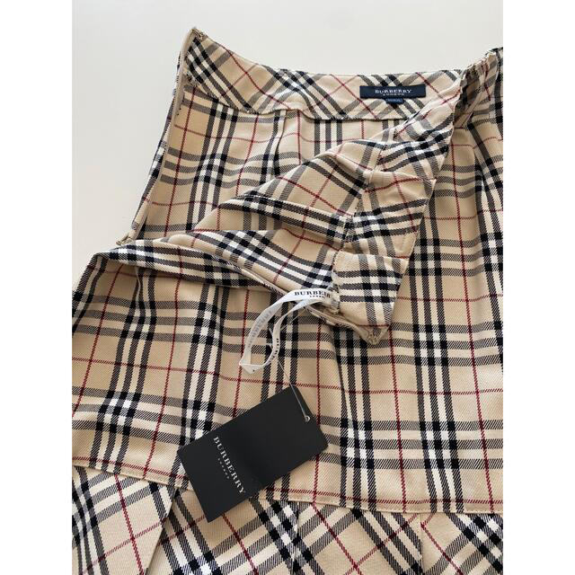 BURBERRY(バーバリー)の【新品】バーバリー✴︎ノバチェック柄 ひざ丈 台形 スカート 160サイズ キッズ/ベビー/マタニティのキッズ服女の子用(90cm~)(スカート)の商品写真