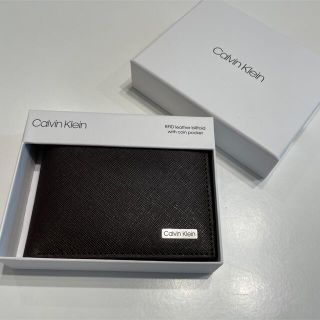 カルバンクライン(Calvin Klein)のカルバンクライン　二つ折り財布　ブラウン(折り財布)