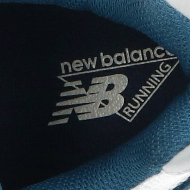 New Balance(ニューバランス)のニューバランス M2002RLA ローカットスニーカー 25.5cm メンズの靴/シューズ(スニーカー)の商品写真