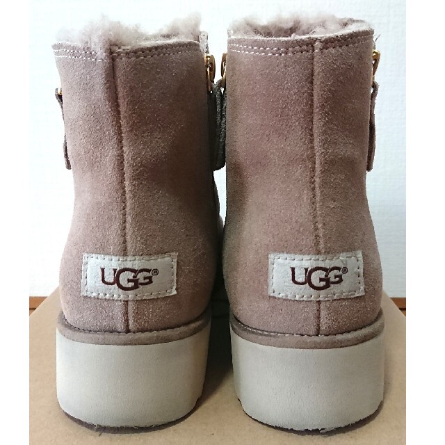 UGG(アグ)の【yuka様専用】アグ UGG SHALA ムートンブーツ 25㎝ レディースの靴/シューズ(ブーツ)の商品写真