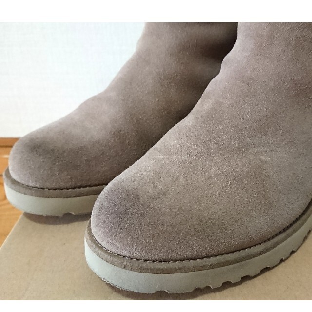 UGG(アグ)の【yuka様専用】アグ UGG SHALA ムートンブーツ 25㎝ レディースの靴/シューズ(ブーツ)の商品写真