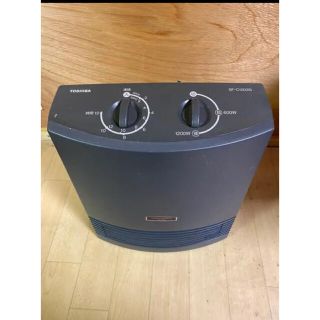 トウシバ(東芝)の東芝TOSHIBA温風ヒーター暖房器具(電気ヒーター)