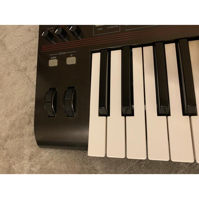 KORG(コルグ)のKORG R3 シンセサイザー 楽器の鍵盤楽器(キーボード/シンセサイザー)の商品写真