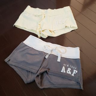 アバクロンビーアンドフィッチ(Abercrombie&Fitch)のアバクロ&HOLLISTER　短パン2枚セット(ショートパンツ)