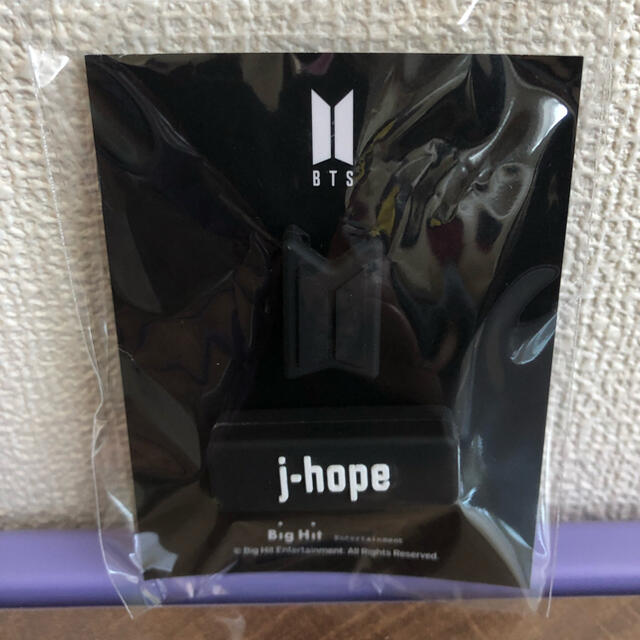 防弾少年団(BTS)(ボウダンショウネンダン)のBTS  fourtunebox J hope スノードーム　ケーブルPTセット エンタメ/ホビーのタレントグッズ(アイドルグッズ)の商品写真