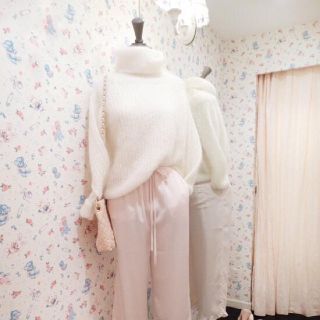 ケイティー(Katie)のkatie MARSHMALLOW turtle knit オフホワイト 今季(ニット/セーター)