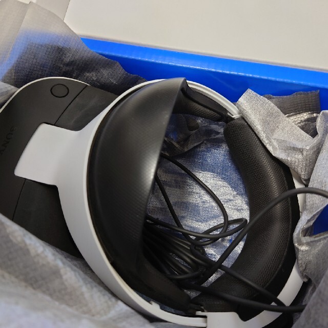 PlayStation VR(プレイステーションヴィーアール)のPlayStation VR PlayStation Camera同梱版 CUH スマホ/家電/カメラのスマホアクセサリー(その他)の商品写真