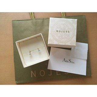 ノジェス(NOJESS)のNOJESS K10 アクアマリンとダイヤモンドのピアス　ダイヤカット　美品(ピアス)