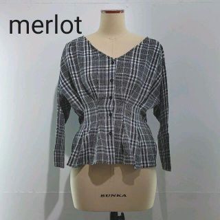 メルロー(merlot)のmerlot　メルロー　チェックショート丈カットソー(カットソー(長袖/七分))