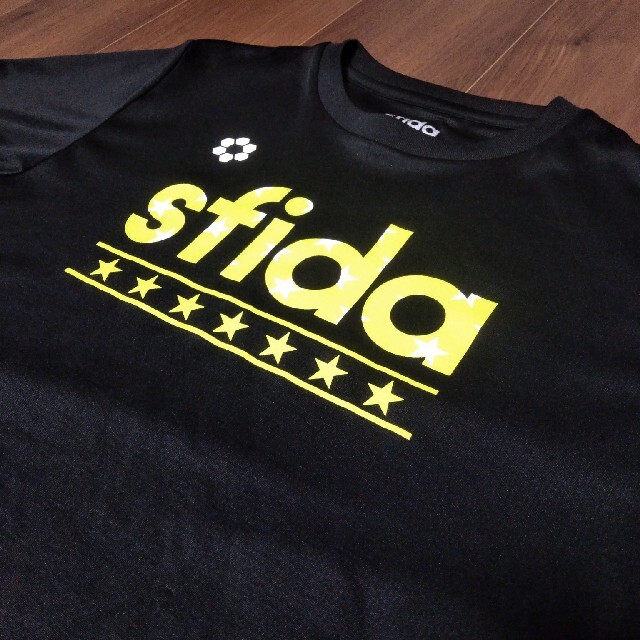 sfida Tシャツ トレーニングシャツ Ｌ スポーツ/アウトドアのサッカー/フットサル(ウェア)の商品写真