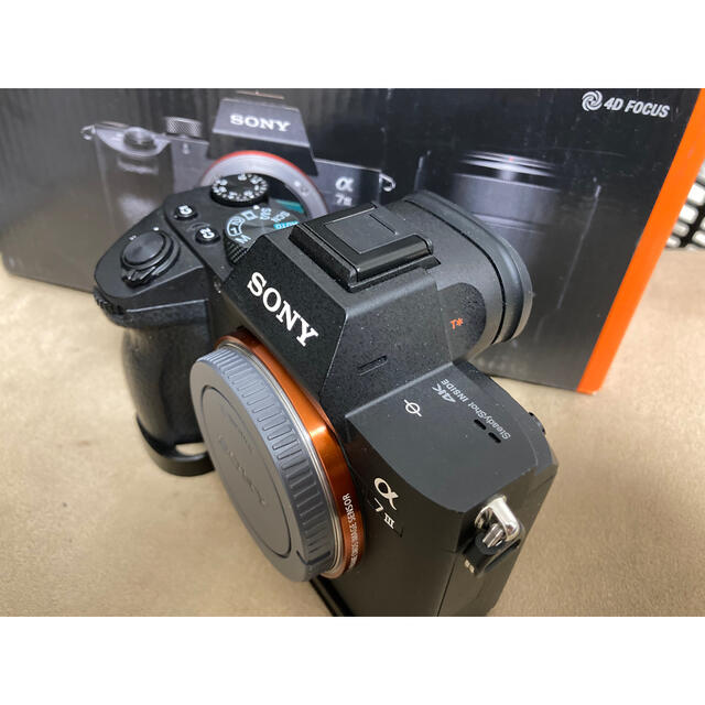 SONY(ソニー)のSONY a7iii レンズキット　ILCE-7M3K スマホ/家電/カメラのカメラ(ミラーレス一眼)の商品写真