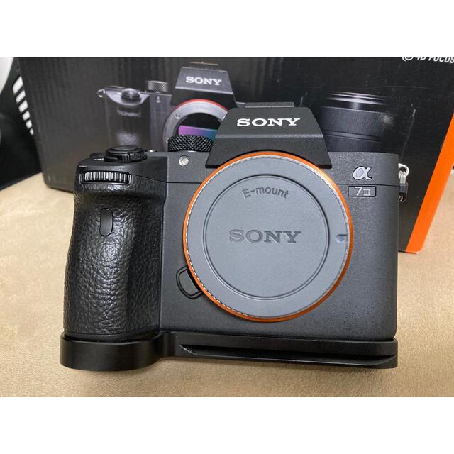 SONY(ソニー)のSONY a7iii レンズキット　ILCE-7M3K スマホ/家電/カメラのカメラ(ミラーレス一眼)の商品写真