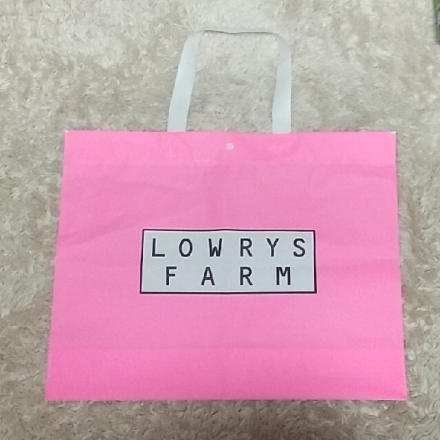 LOWRYS FARM(ローリーズファーム)の【新品・未使用】LOWRYS FARM ショップ袋 レディースのバッグ(ショップ袋)の商品写真