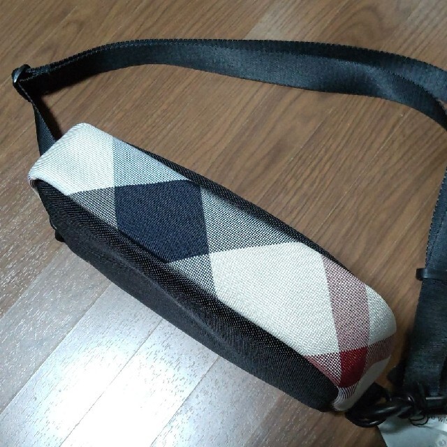 新品 ブラックレーベル クレストブリッジ ショルダーバッグ 新品 ブラックレーベル クレストブリッジ ショルダーバッグ